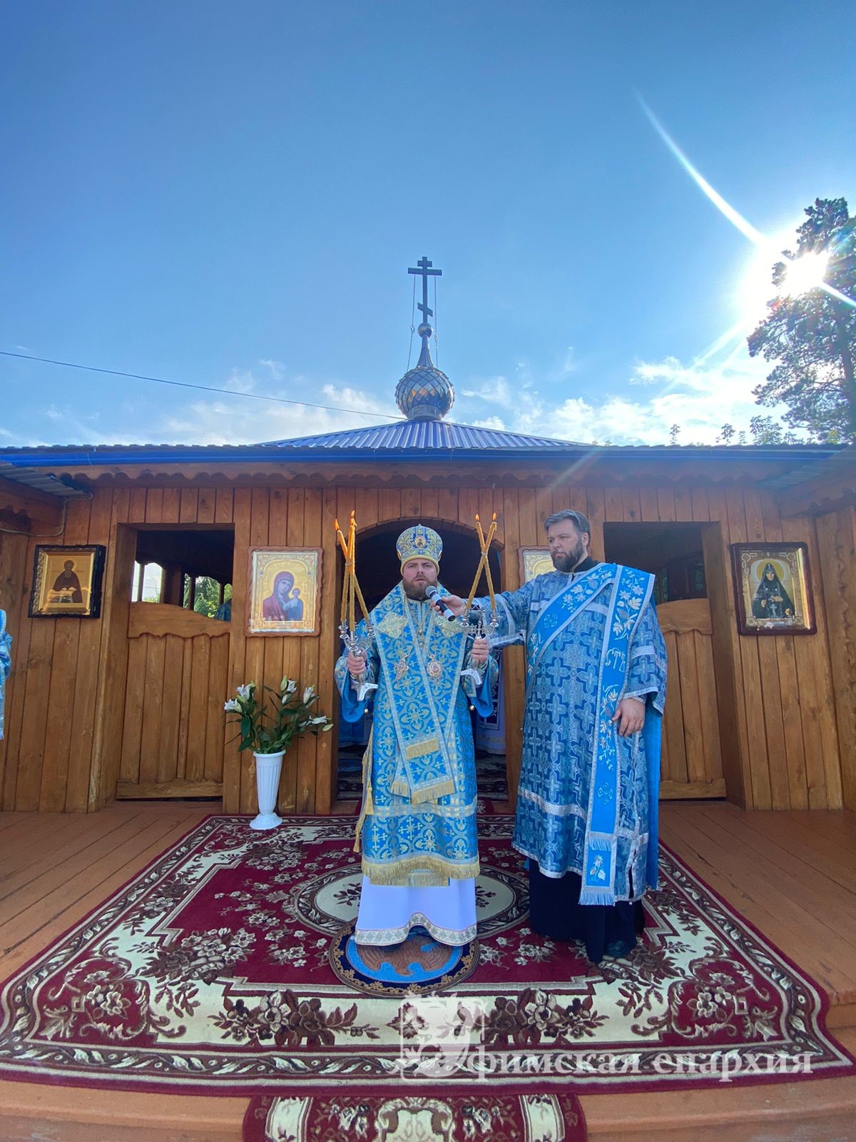 Архиерейское богослужение в день в праздник Смоленской (Бугабашской) иконы Божией Матери: фото 8