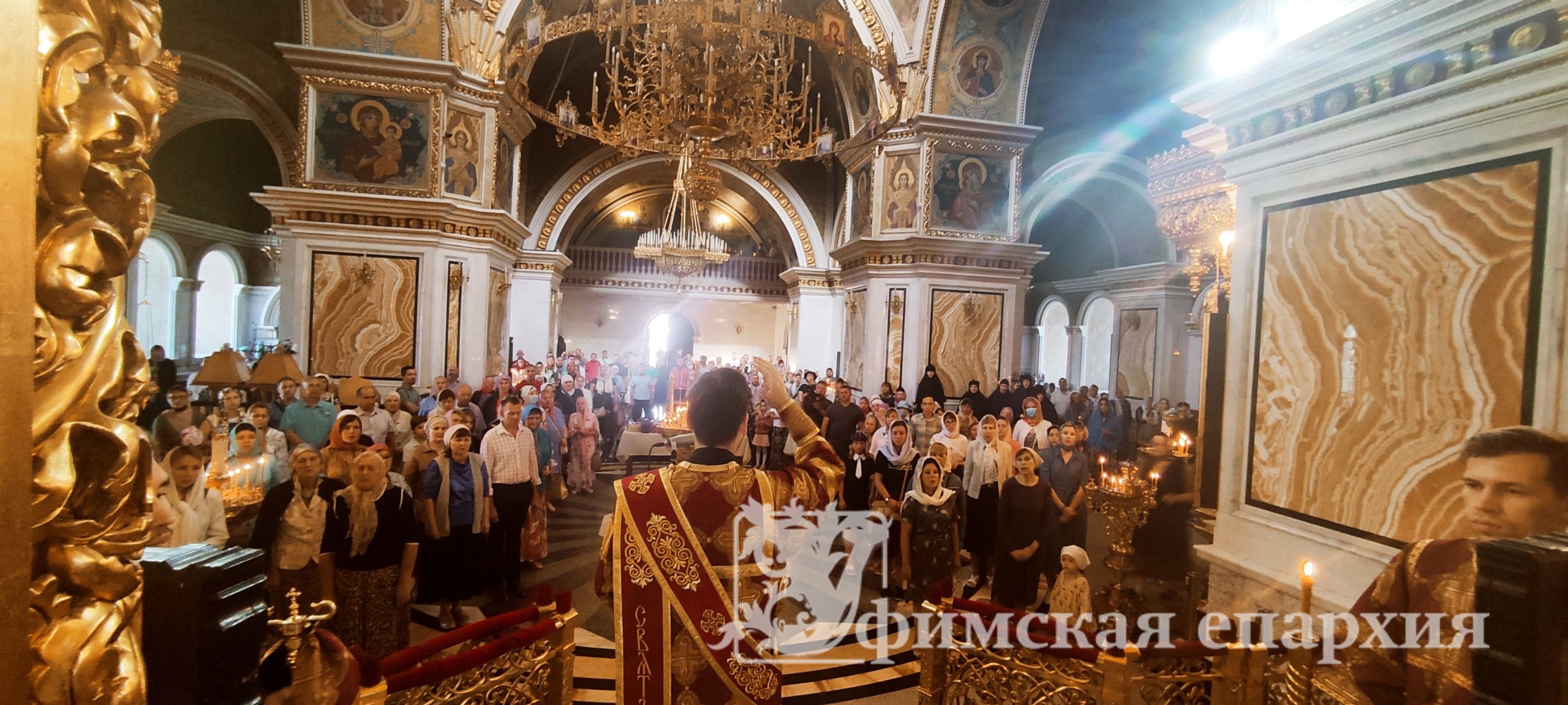 Служение митр.Никона в праздник Происхождения Честных Древ Креста Господня: фото 33